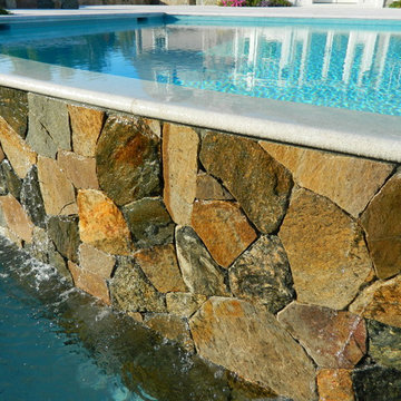 Vanishing Edge Pool on the Coast