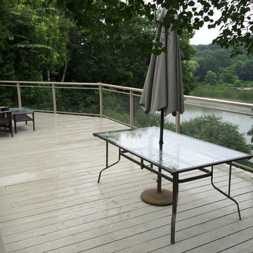 Aluminum and Glass Deck Railings - 114