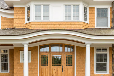 This is an example of a traditional entryway in Burlington.