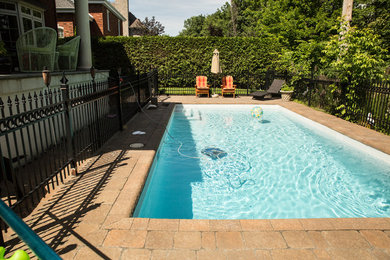 Inspiration for a pool remodel in Montreal