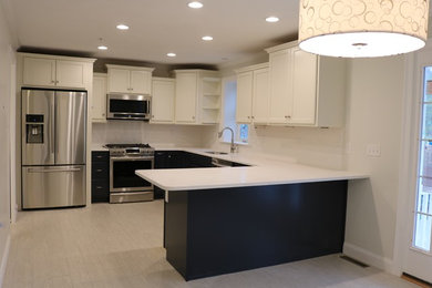 Flynn Terrace Townhome - Contemporary Kitchen