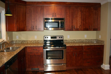 Kitchen - kitchen idea in Raleigh