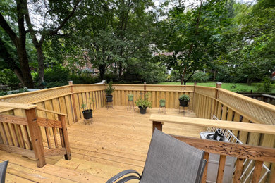 Deck - traditional deck idea in New York