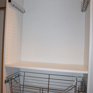 Entry Walk In Closet