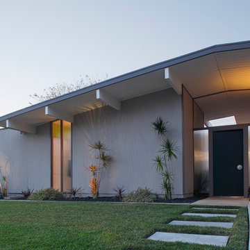 An Eichler For Every Age in Orange California