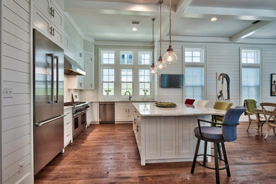Kitchen - coastal kitchen idea in Miami