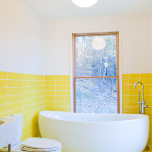 Bäder mit gelben Fliesen und Porzellan-Bodenfliesen Ideen, Design