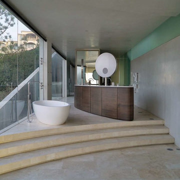 RAZOR HOUSE