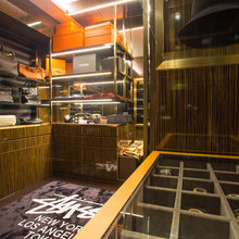 Walk in wardrobe