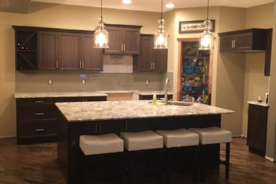 Kitchen - transitional kitchen idea in Calgary