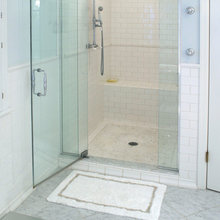 Snow's Bathroom