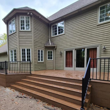 Wrap-around Deck