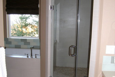 Example of a trendy bathroom design in Portland