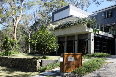 This is an example of a contemporary exterior in Brisbane.