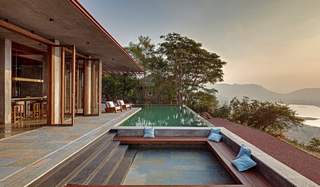 Houzz Tour: A Panoramic Retreat at the Foothills of the Sahyadris