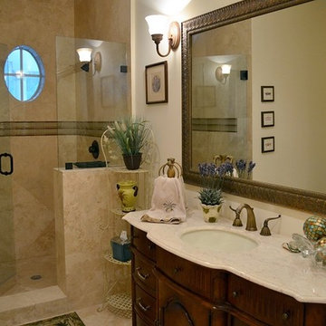 EXOTIC TRADITIONAL BATHROOM
