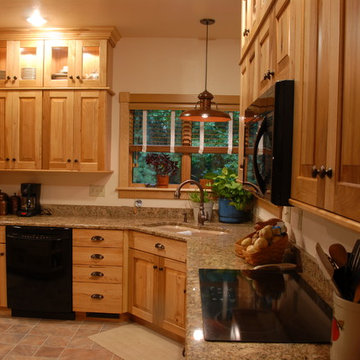 Rustic look with Hickory cabinets from KraftMaid