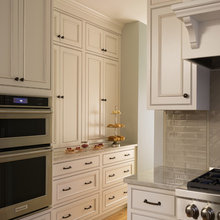 KITCHENS in Cream-Tradional