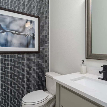 Houston, Texas | Bayou Bend Estates – Premier Magnolia Secondary Bathroom