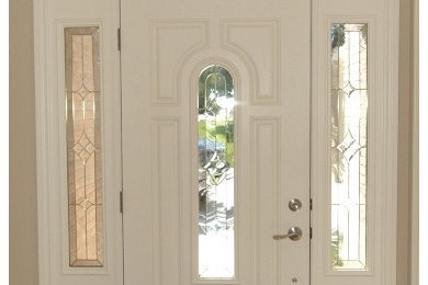 Inspiration for a timeless entryway remodel in Detroit