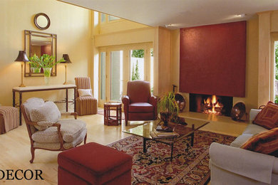 Family room - traditional family room idea in Orange County