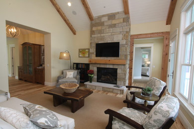 Living room photo in Grand Rapids