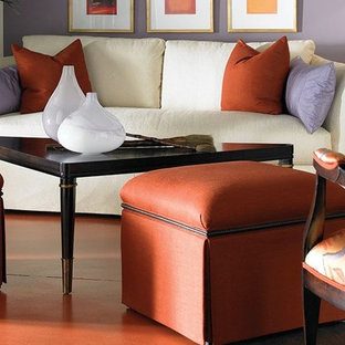 Immagine di un piccolo soggiorno moderno con pareti viola e nessun camino