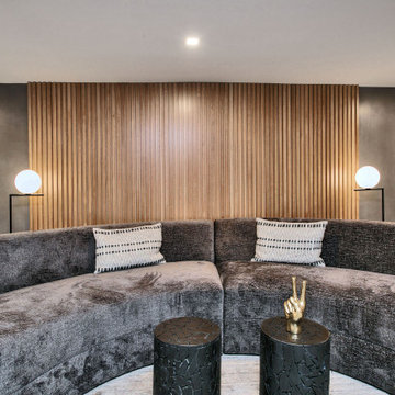 TEEN LOUNGE