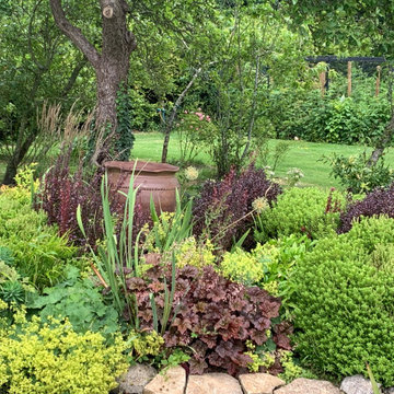 https://www.fionalambdesign.com/oxfordshire-garden