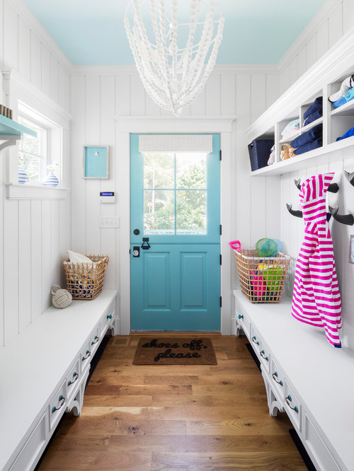 Beach Style Entryway Design Ideas, Remodels & Photos