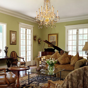 Traditional Crystal Collection 10-Light 26" Polished Brass Chandelier with Hand
