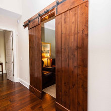 Sliding barn door
