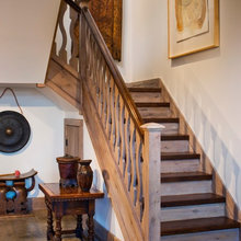 Stairway/Hallway