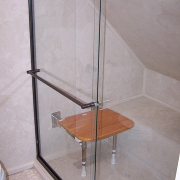 Faust Shower under stairs
