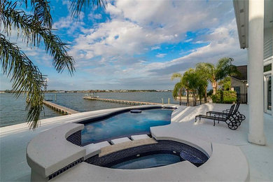 Pool - contemporary pool idea in Houston