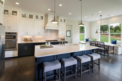 Example of a transitional kitchen design in Charlotte