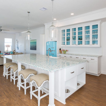 Vetrazzo: Floating Blue in a modern kitchen by Laura U Interiors