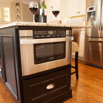 Italian Contemporary Kitchen in Hoffman Estates