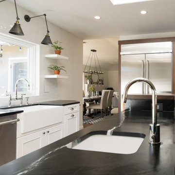 Chic Transitional Entertaining