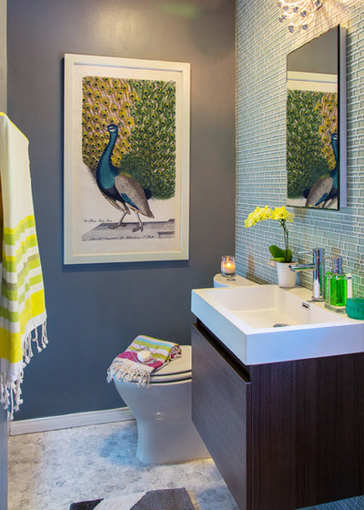 Contemporary Bathroom by Weego Home