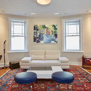 URBAN ARCHITECTURAL MASTERPIECE WITH DIRECT NYC VIEWS