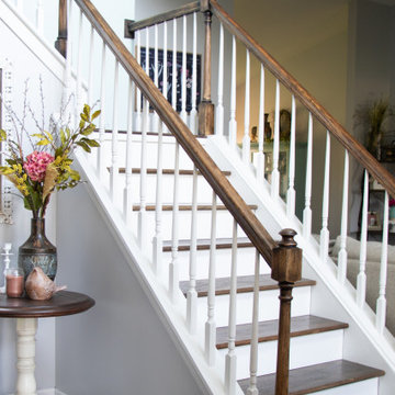 Bringing life to a lifeless staircase.