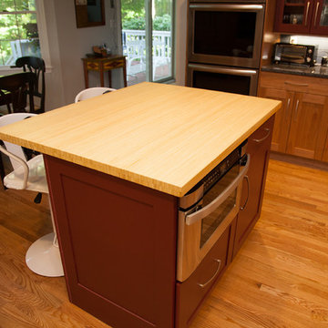 Colorful Transitional Kitchen That Pops