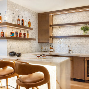 Luxurious Lakeside Living