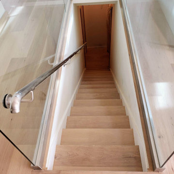 Hardwood Floor Staircases