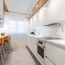21 cocinas estrechas perfectas para cualquier piso