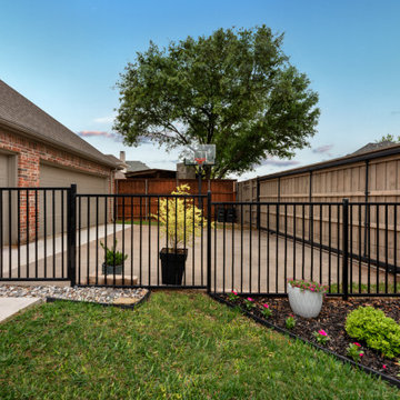 Custom Cedar Fence & Gate Installation