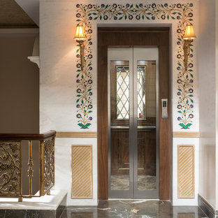 Home In Lucknow by Pooja Gupta (idesignstudios)