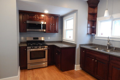 Inspiration for a timeless kitchen remodel in New York