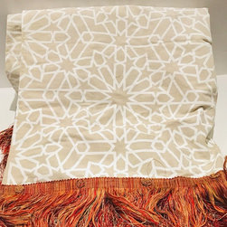 Tablerunners and Cushions - Products